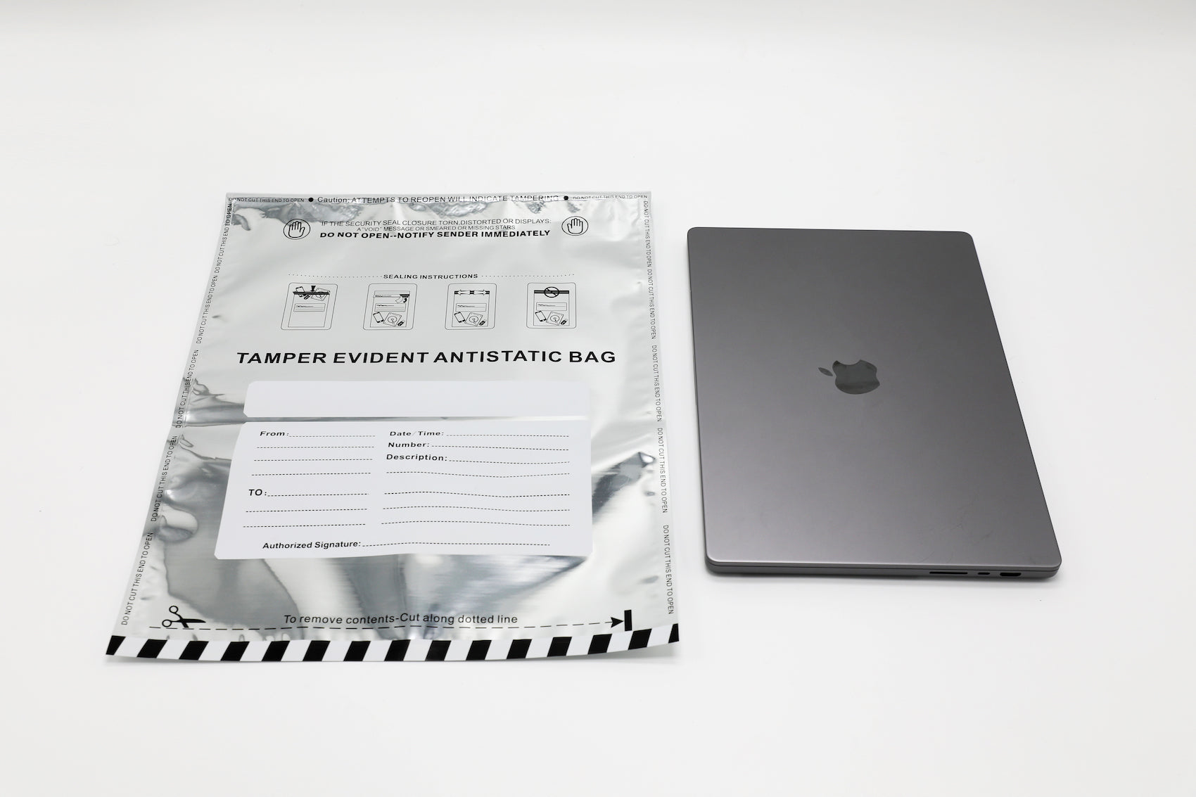 size reference - with Mac Pro 16 Inch